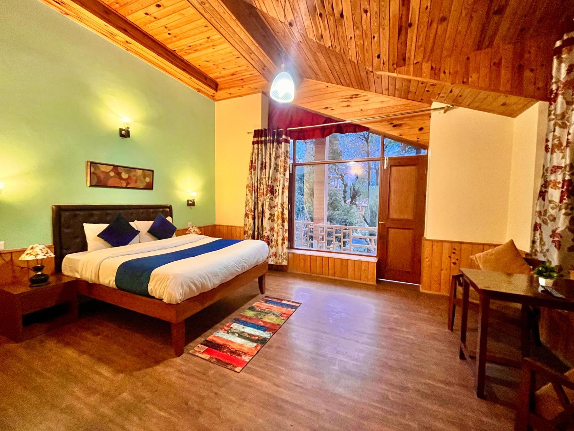 The Manu Emerald # Farmhouse # Top Selling Cottage In Manali # Peaceful Heritage Cozy Stay # Lawn With Bonfire # Most Awarded Exterior photo