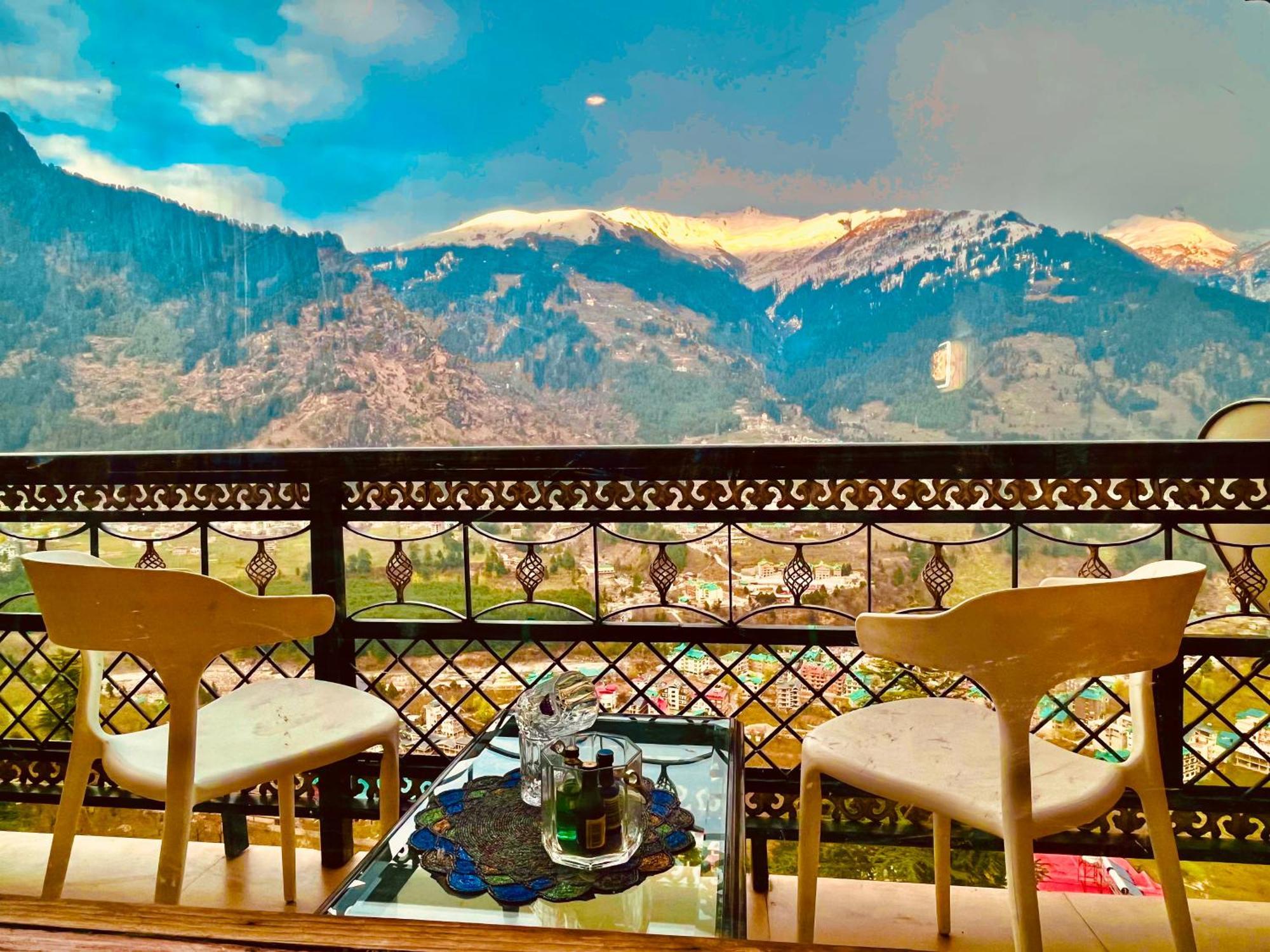 The Manu Emerald # Farmhouse # Top Selling Cottage In Manali # Peaceful Heritage Cozy Stay # Lawn With Bonfire # Most Awarded Exterior photo